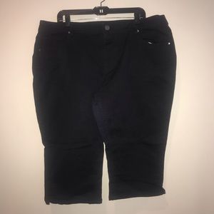 Lane Bryant Black Twill Capri 22